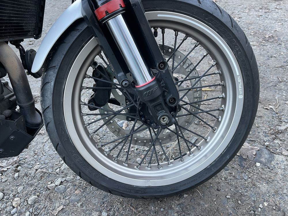 Husqvarna Vitpilen 401 2022 ( KTM DUKE 390 )