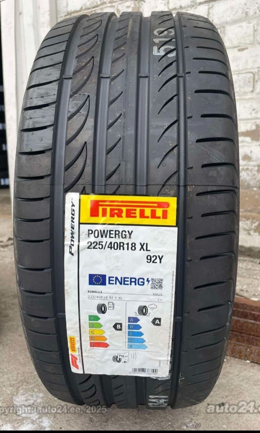 Pneu PIRELLI 225 40 r18. (novo)