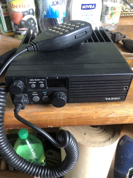 Радиостанция yaesu 3000 грн