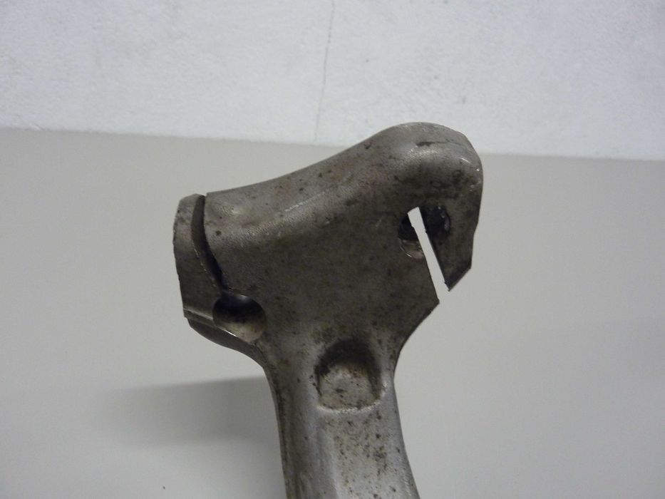 AUDI A6 C7 A4 B8 lift zwrotnica LEWY PRAWY PRZÓD 4G0.407241E 242E igła