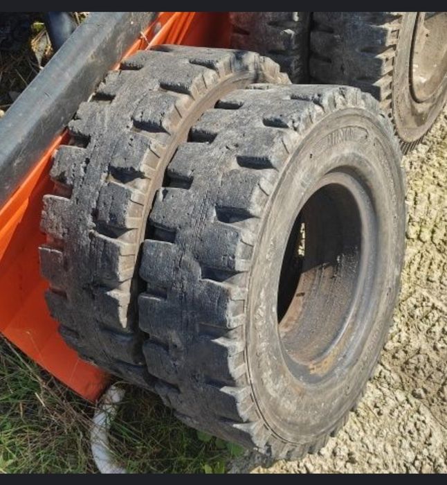 Opona opony 7.00-12 pełne wózek widłowy Bułgar Linde 7-12 Nissan