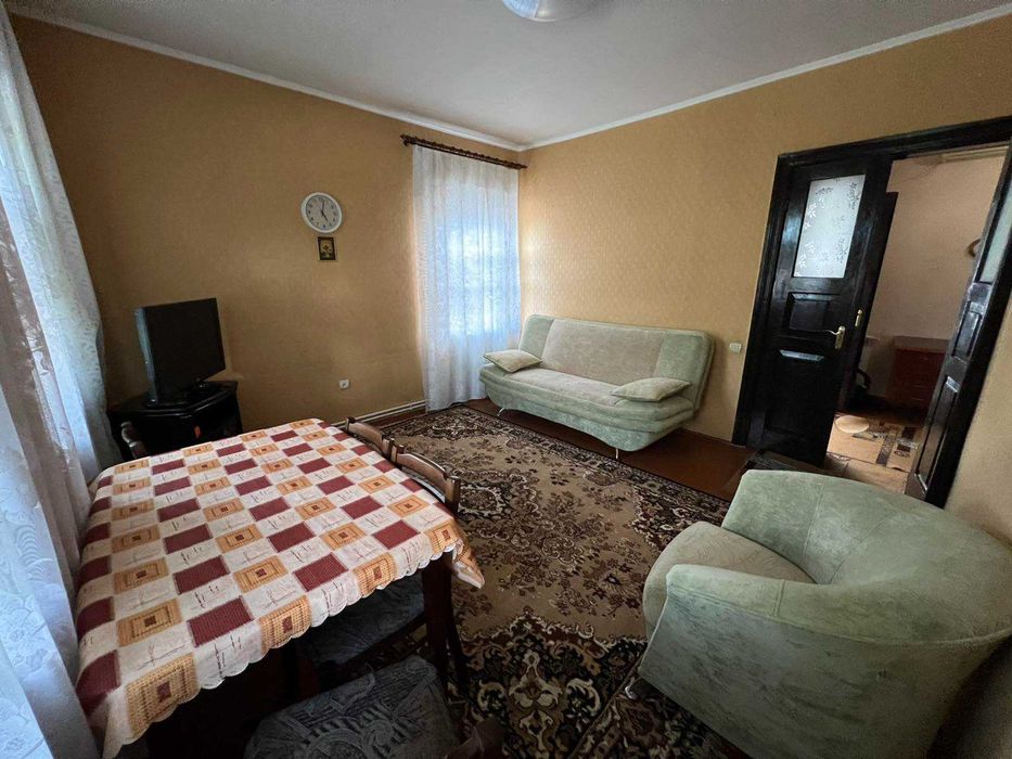 Продам будинок на 12 кварталі, зручна локація