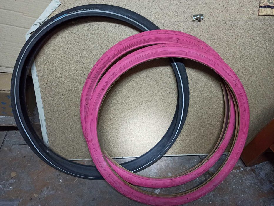 Opona rowerowa 28 cali Schwalbe z odblaskiem  700x38 40x622 28x1,5
