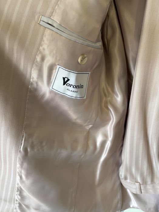 Класичний чоловічий костюм Voronin світлий розмір 92-80
