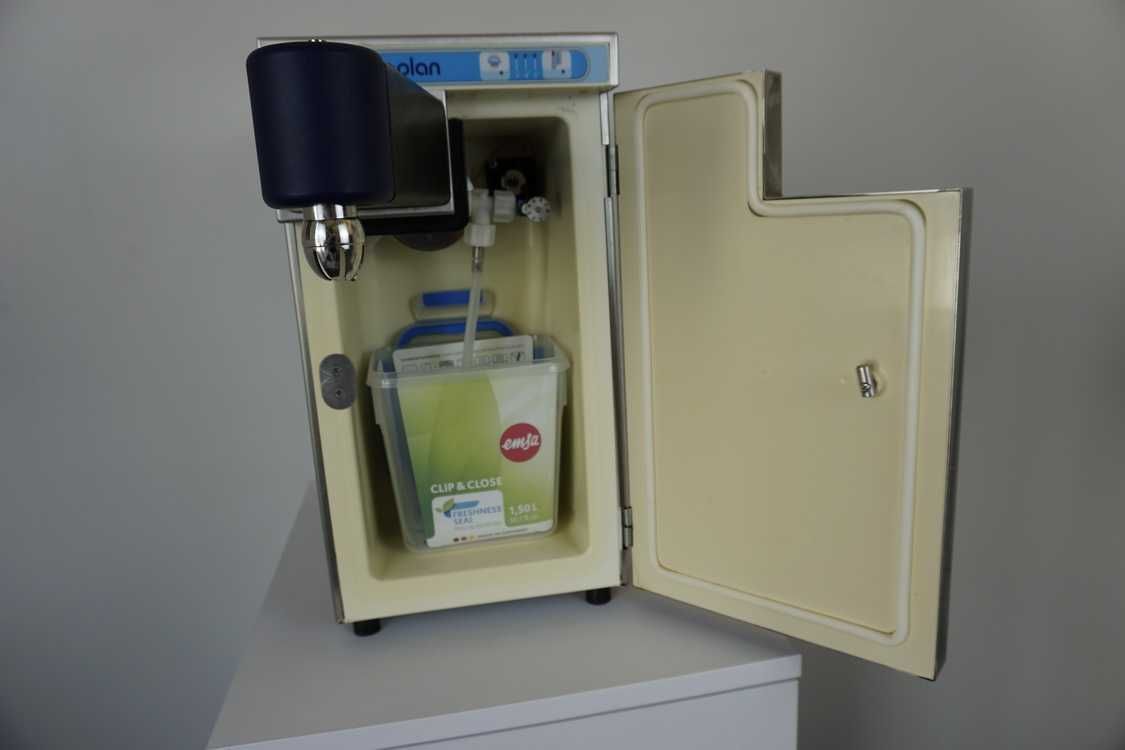 Automat Maszyna Ubijaczka do bitej śmietany Whipper 2 classic 1,5L 36%