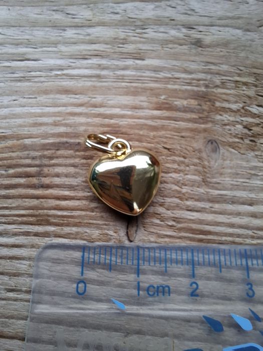 Złote serce, wisiorek, zawieszka, naszyjnik, wisior, serduszko