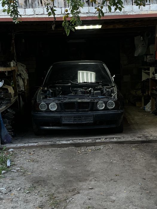 BMW E34 M20B25.