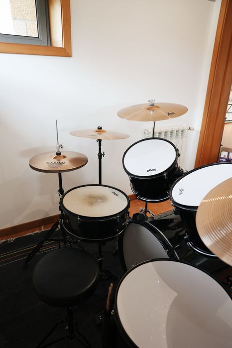 Bateria Stagg usada mas em ótimo estado