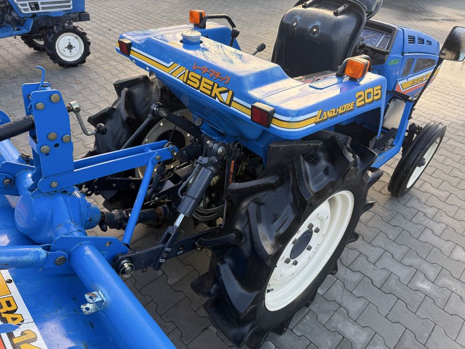 Японський трактор Iseki TU205 LandHope