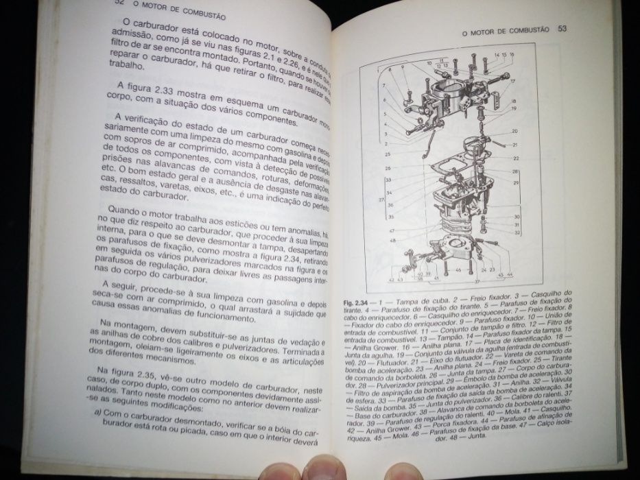 Livro "Manutenção e reparação do automóvel" em bom estado