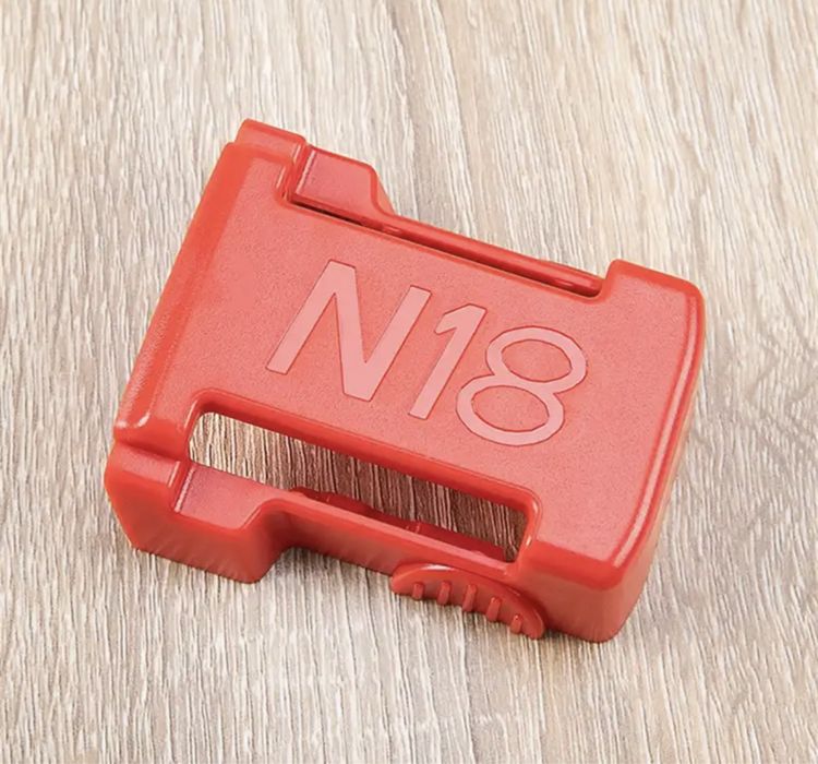 Uchwyt Na Baterie Milwaukee m18V  Wieszak Ścienny/ Do Paska 5szt