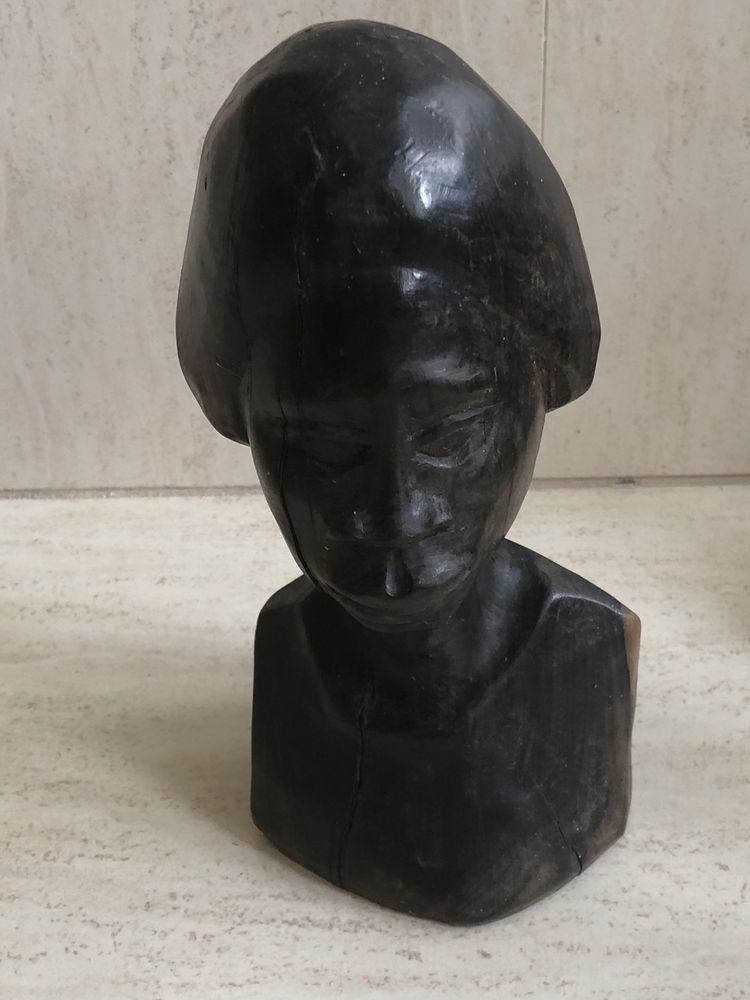 Estatuetas pau preto