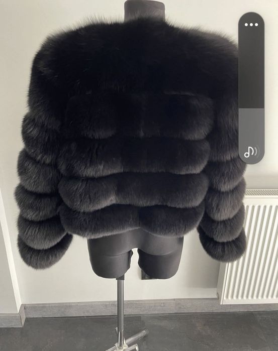 Futro naturalne czarne rozmiar M kaptur odpinany