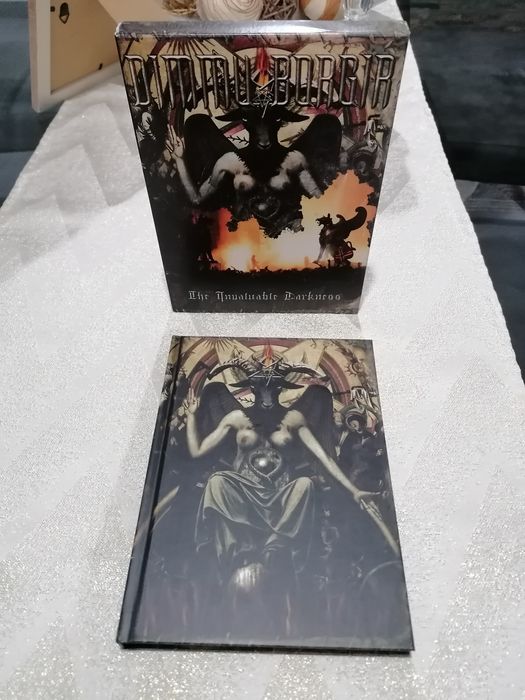 Dimmu Borgir - The Invaluable Darkness (2 DVD + 1 CD)