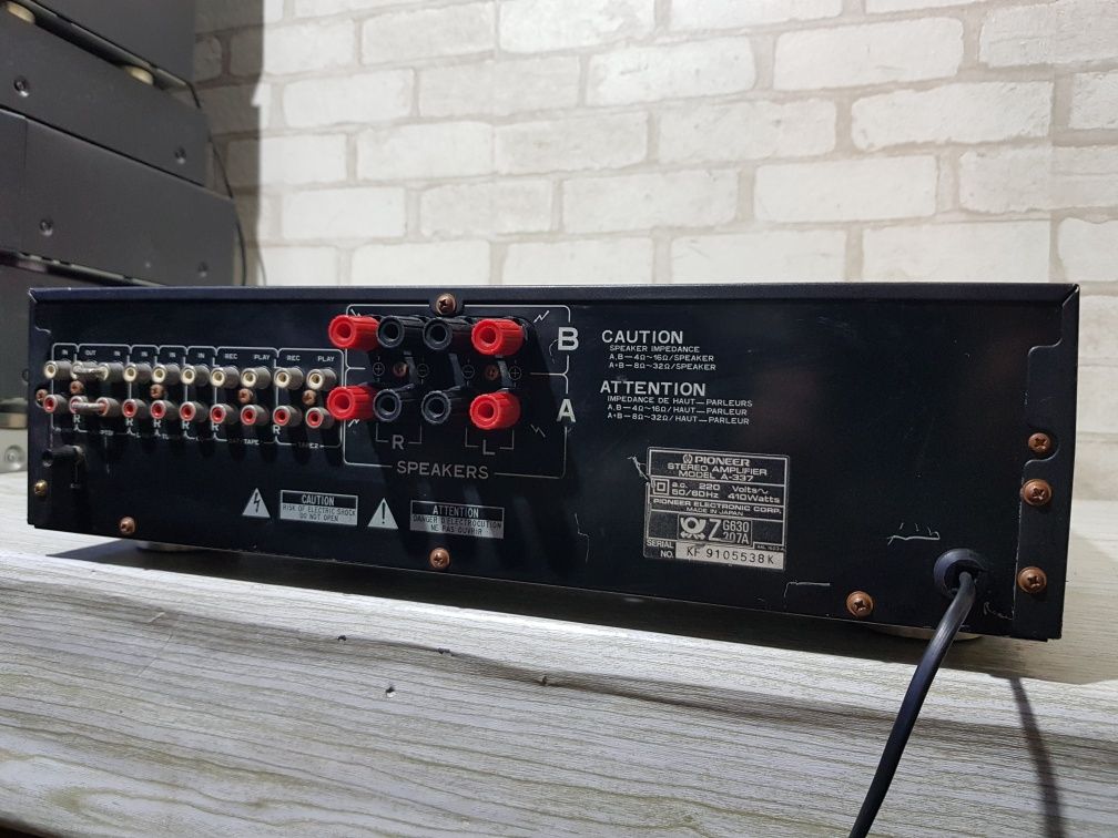 Стерео підсилювач/усилитель  Pioneer A-337 2x90Вт б/у з Німеччини+1