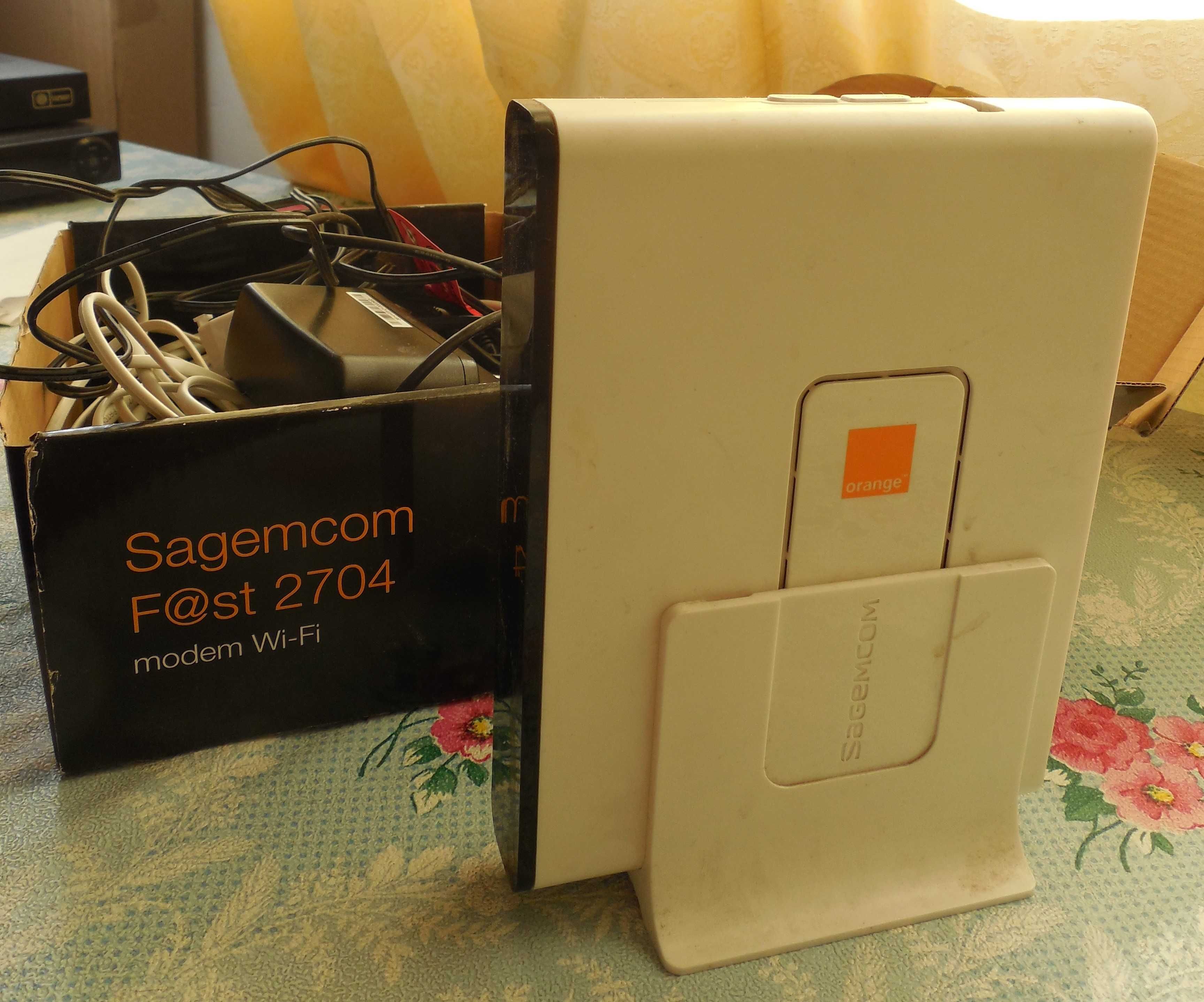 Sprzedam modem Sagem  2704 orange.