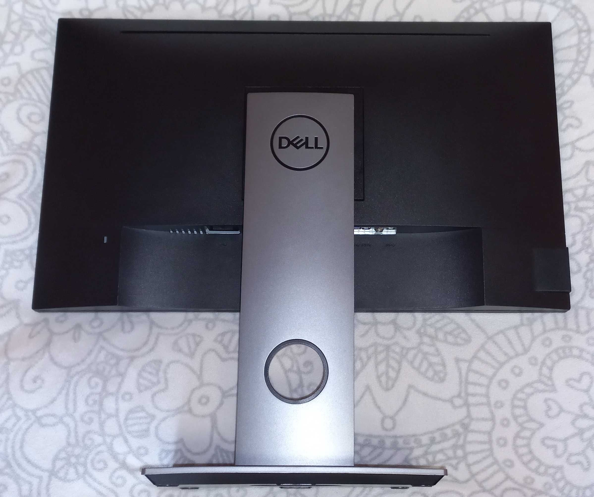 Монітор 23.8" Dell P2418D 2560x1440 (2K QHD)