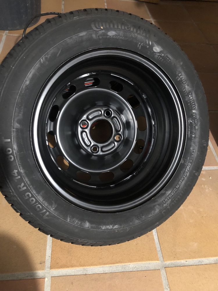 Pneu novo Continental 175x65xr14 + jante suplente