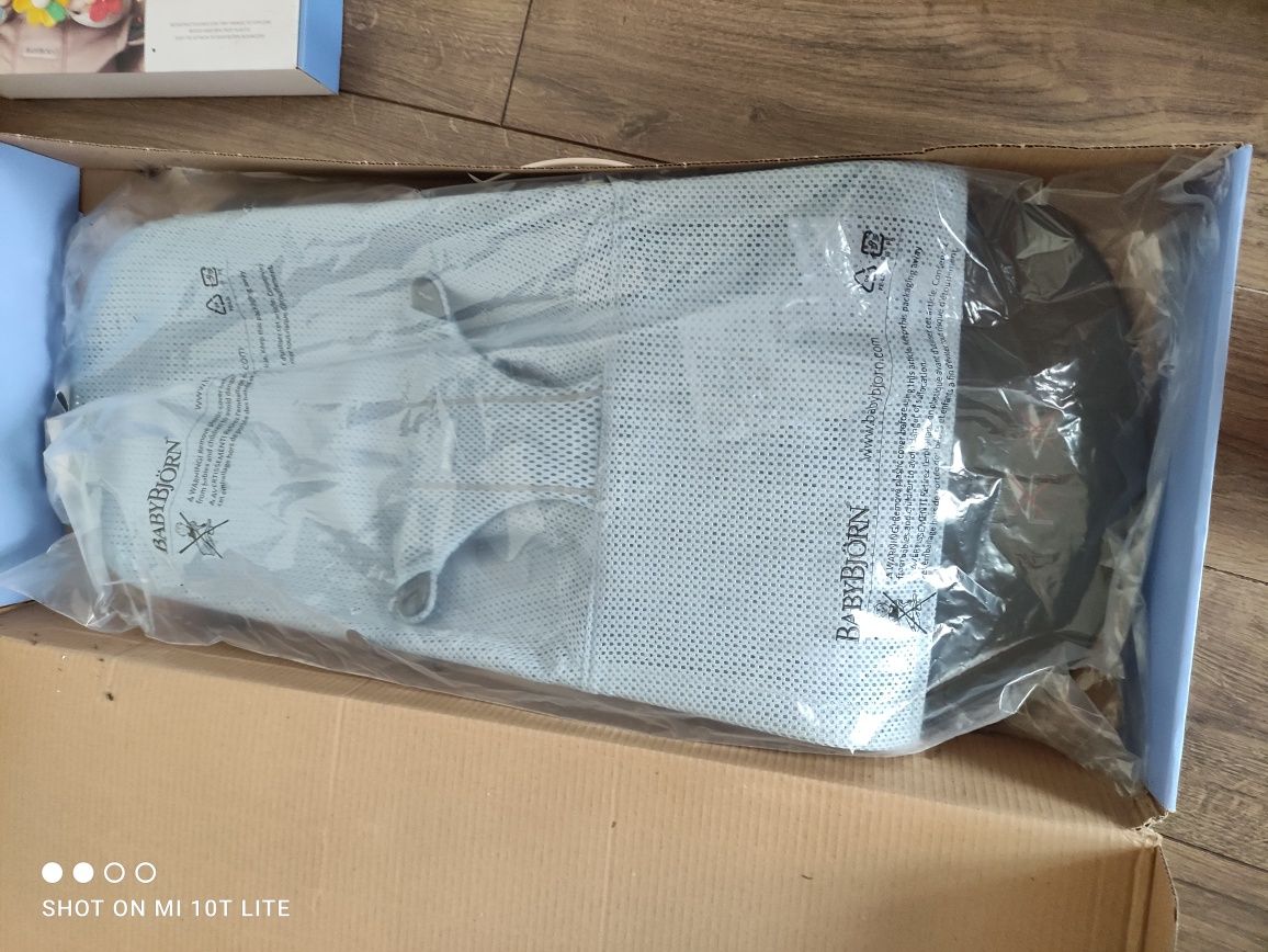 Leżaczek babybjorn mesh