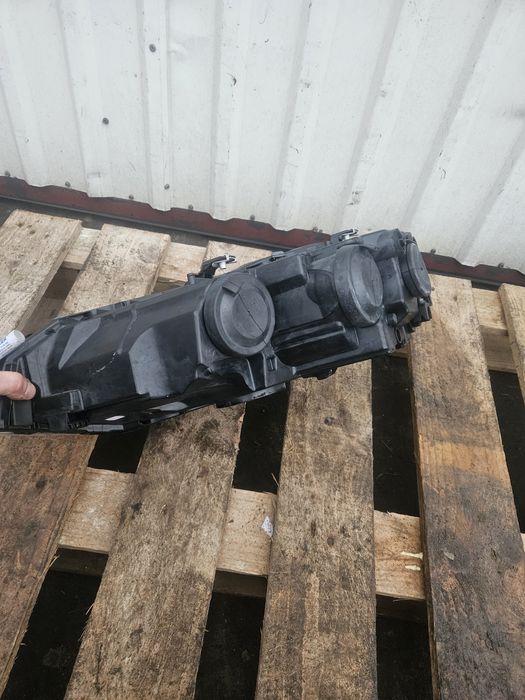 Lampa prawy przód Vw Polo 6 2g wersja Europejska. Orginał