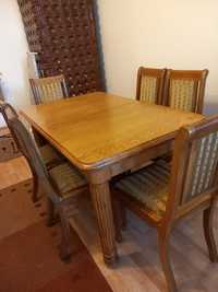 Meble- stół z krzesłami, komoda, sekretarzyk