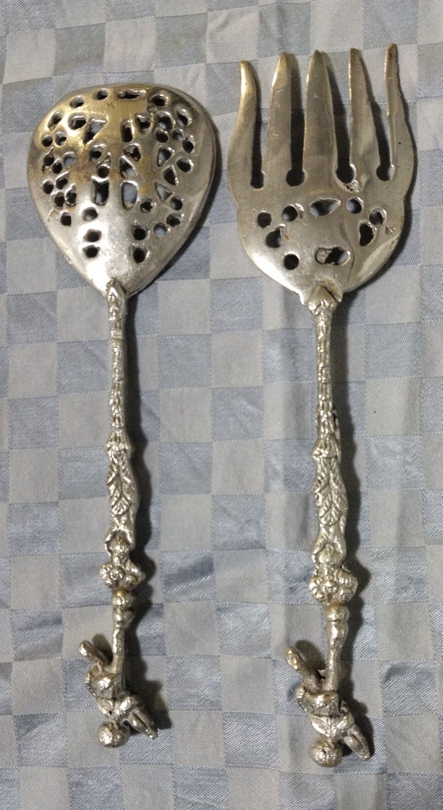 Talheres vintage para salada em aço inoxidável trabalhado