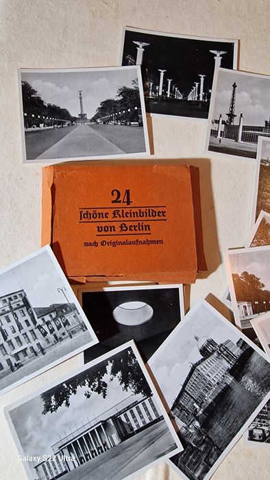 Zestaw  pocztówk  Berlin.