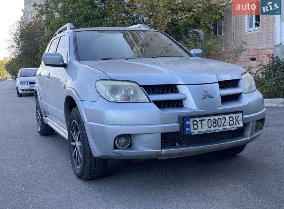Митсубиси Аутлендер 2009год