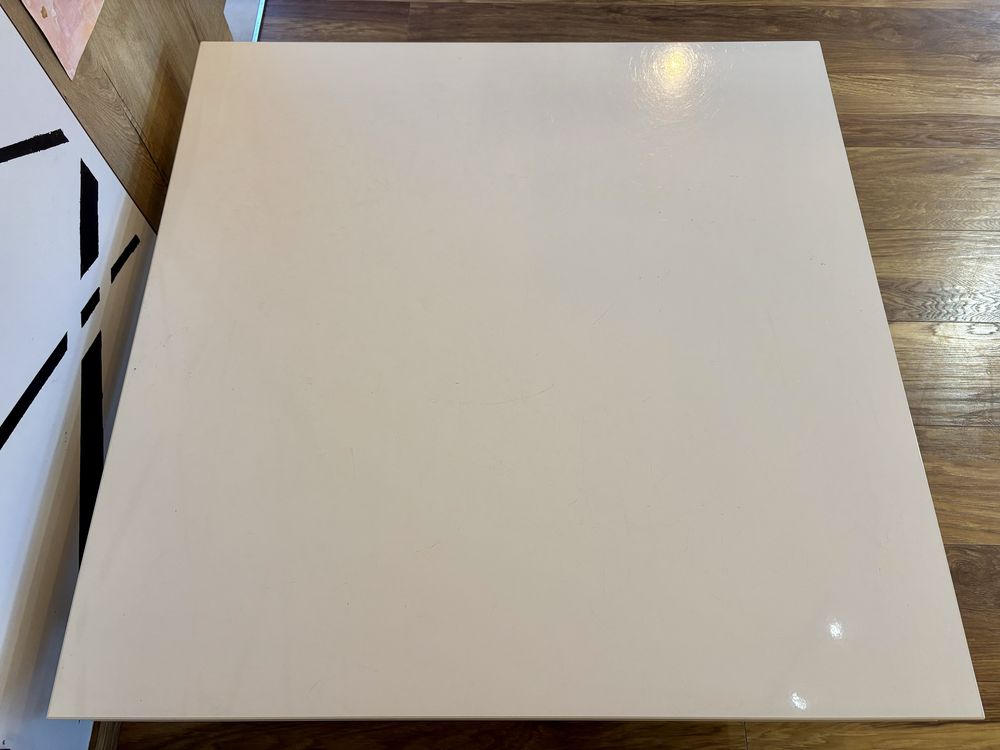 Stolik ikea kwadratowy