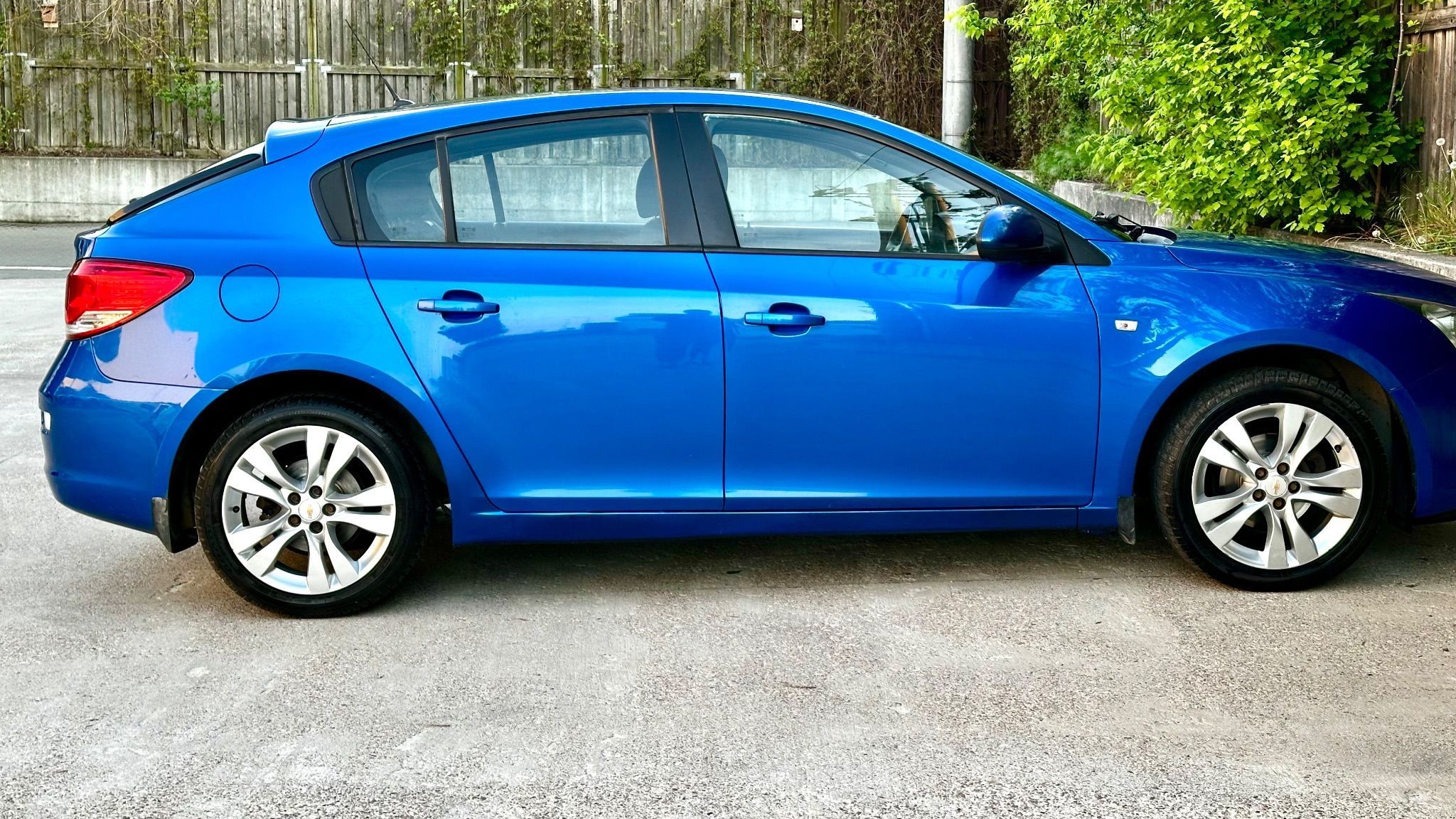 Chevrolet Cruze 1.6 benzyna, grzane fotele itd.