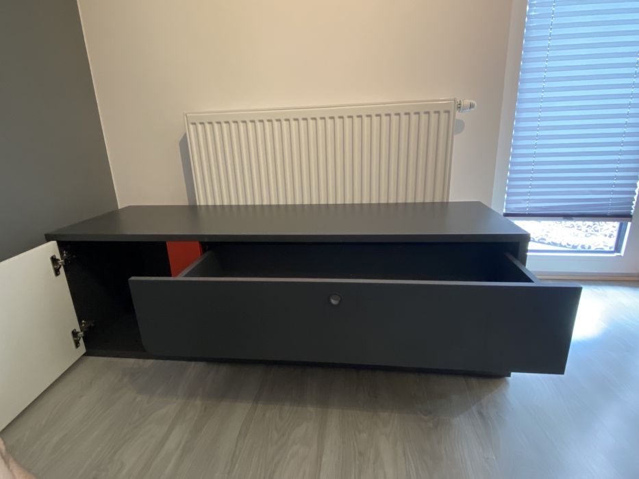 Szafka RTV pod telewizor