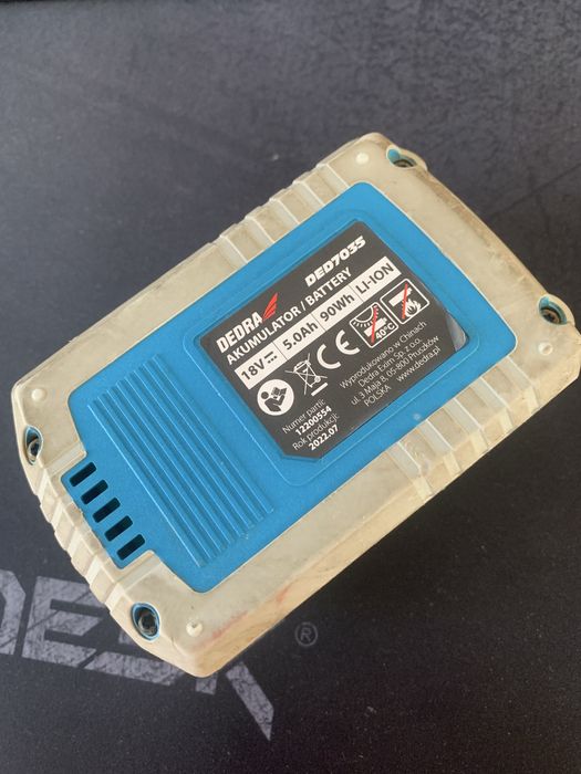 Akumulatror DEDRA 18V 5.0Ah 90Wh li-on DED7035 do kosiarki uszkodzony
