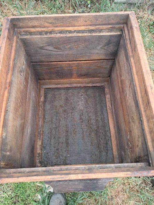 Продам 10-ти рамочные улья в количестве 10 шт.