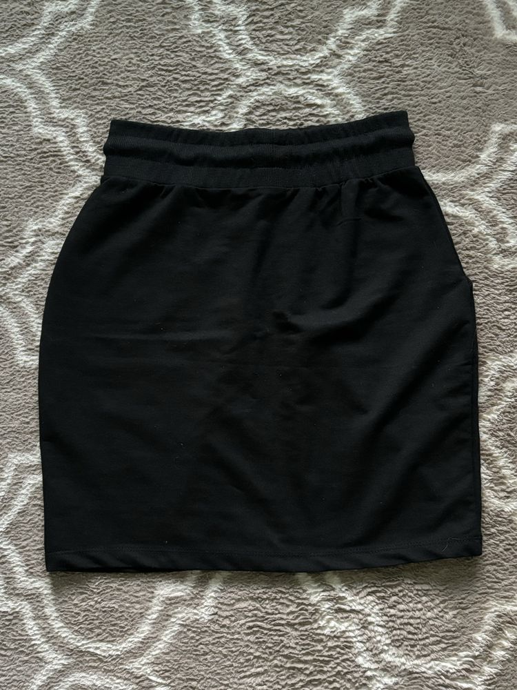 Spódniczka dresowa z kieszonkami - rozmiar L
