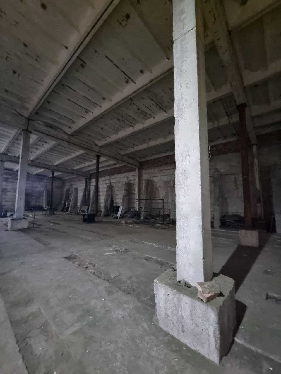 Здам приміщення Корнин, 3200 м.кв.