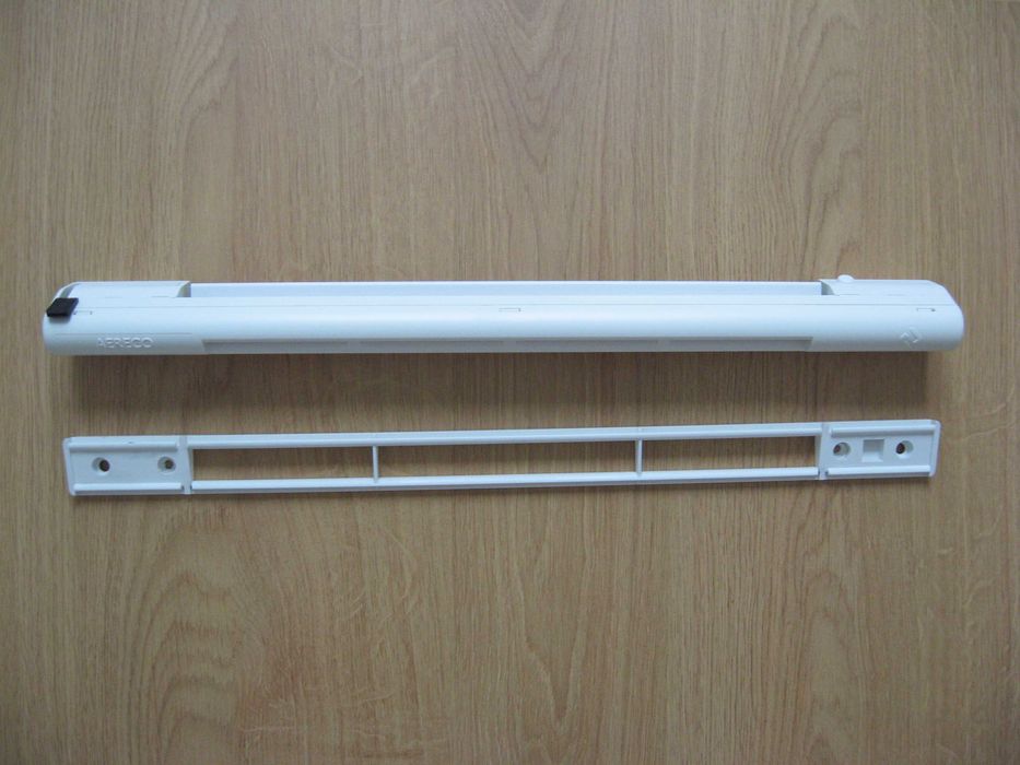 Nawiewnik automatyczny okienny higrosterowany Aereco