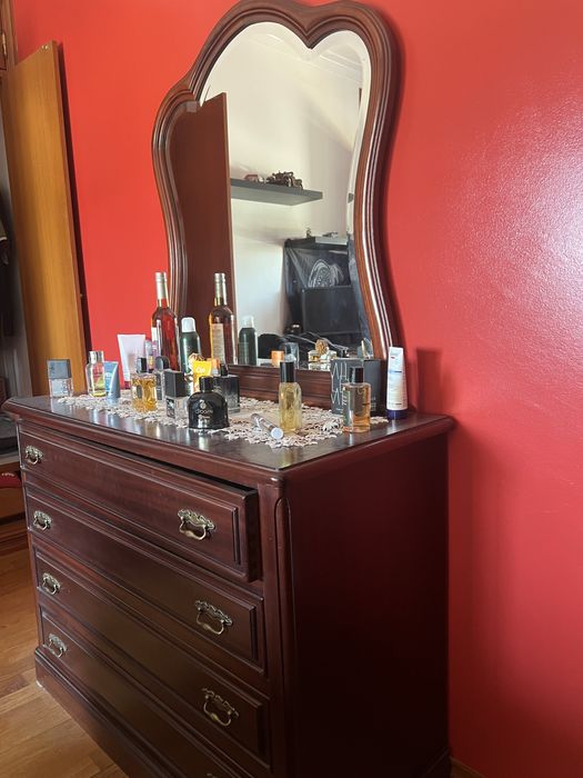 Vendo mobilia de quarto em bom estado