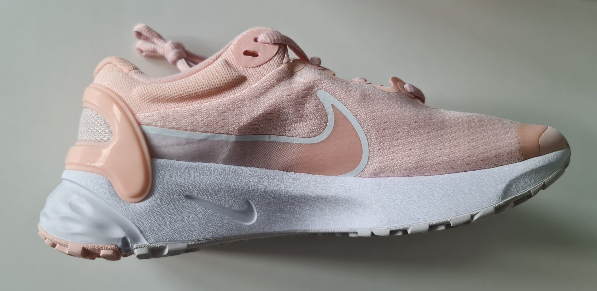 NOWE buty damskie NIKE Renew Run 3 roz.38,5