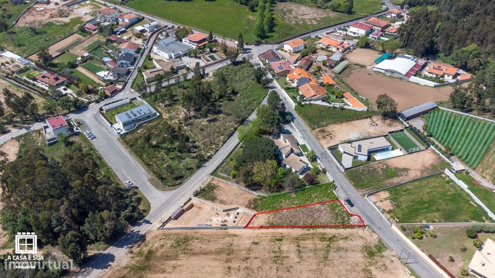 Lote de 530 m2 em Souto - Exclusivo