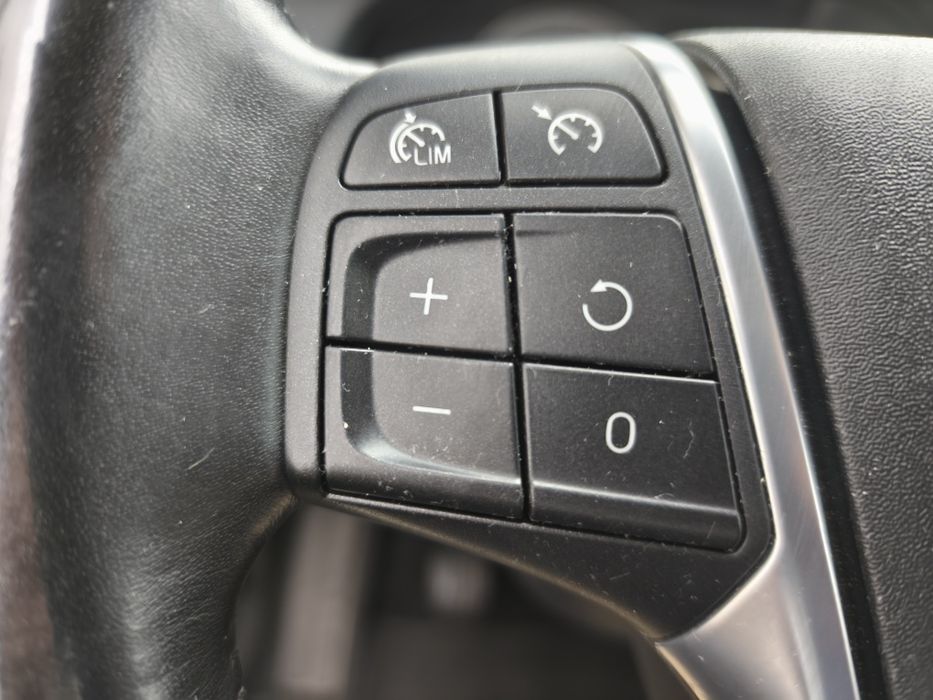 Volvo V60 2.0D 163cv