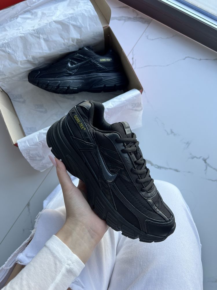 Nike Initiator Triple Black GORE-TEX (40-45р)