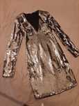 Vestido de lantejoulas prateado