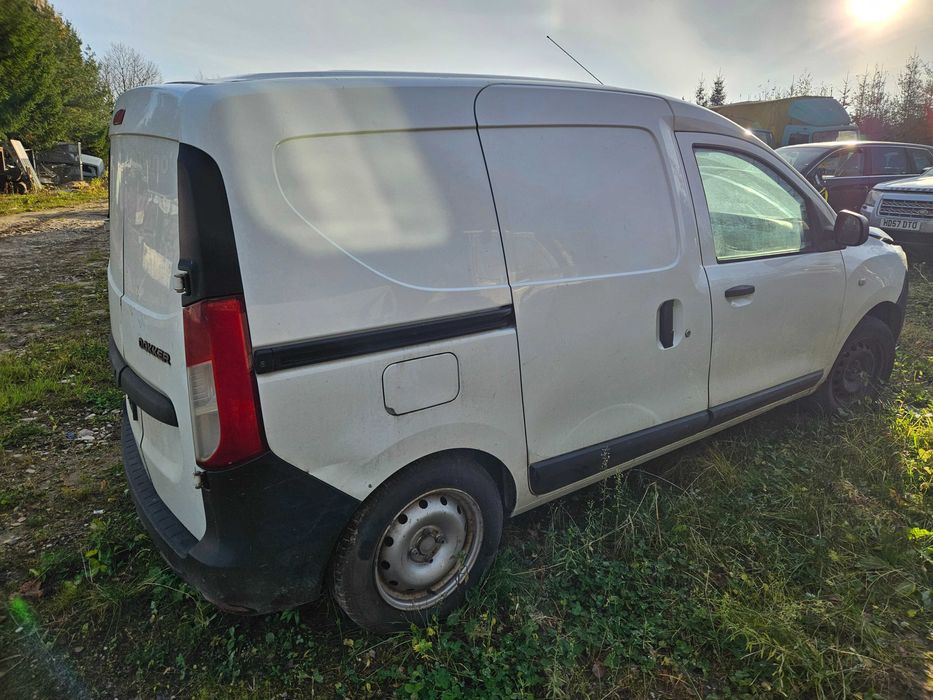 DACIA DOKKER 2016 rok, 1.6 Benzyna