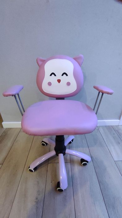 Fotel dziecięcy obrotowy, reguloway