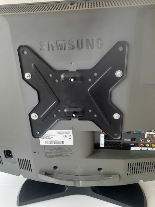 TV Samsung HD RE23EO 26”  Muito bom estado