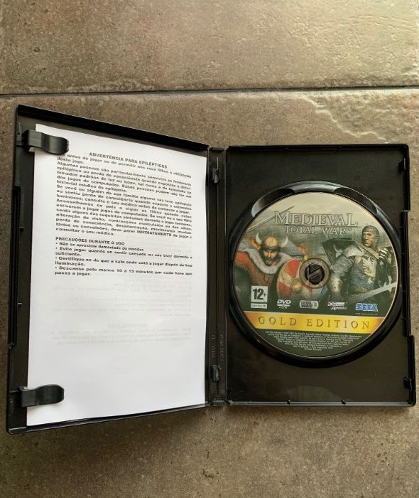 Vendo Jogo Medieval Total War Gold Edition Original para PC DVD