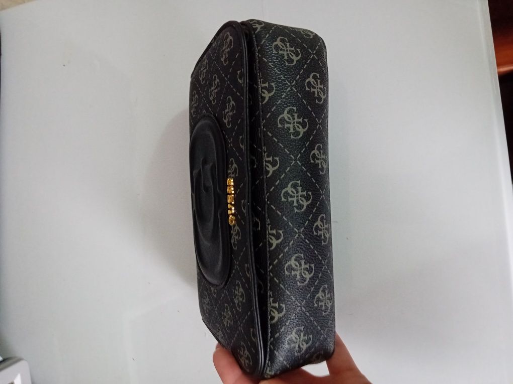 Mala guess preta
