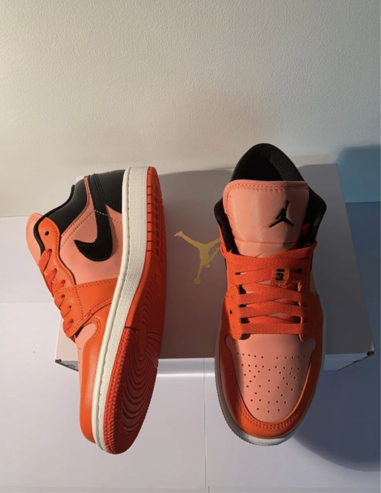 Jordan 1 Low Orange Black (W}