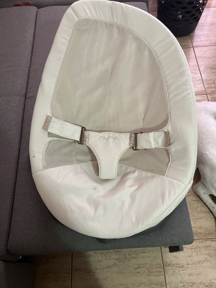 Espreguiçadeira para bebé NUNA