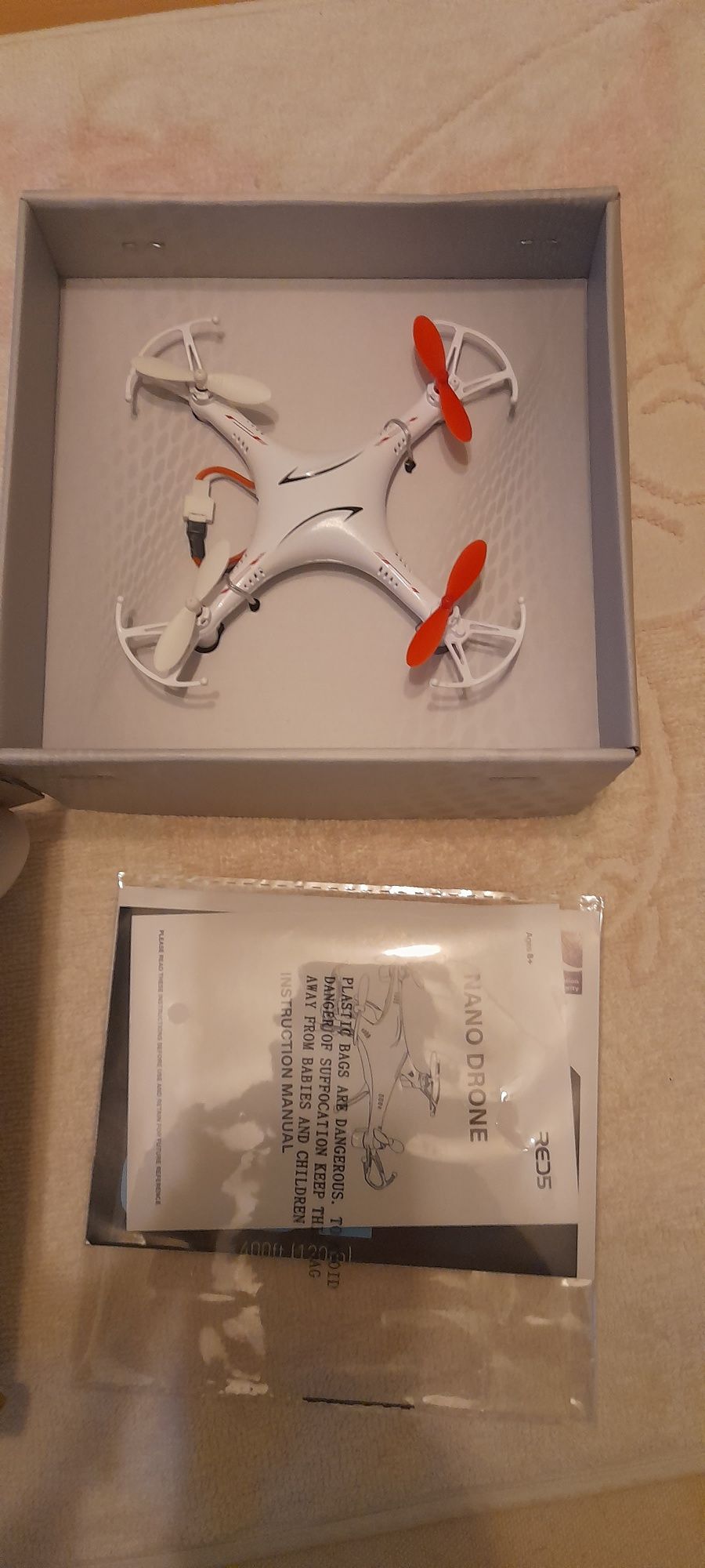 Nano drone red 5